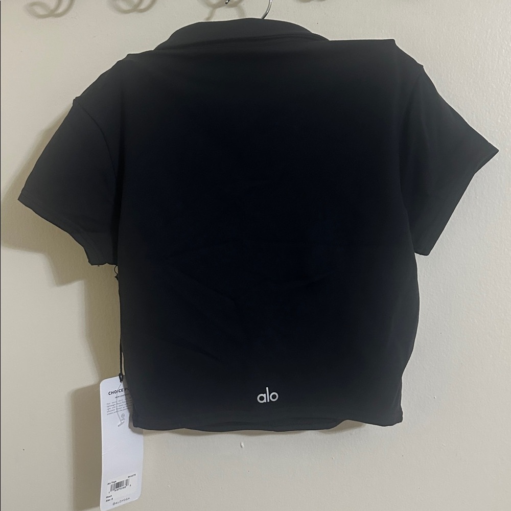 NWT Alo Yoga Black Choice Cropped Polo Small - Picture 5 of 5